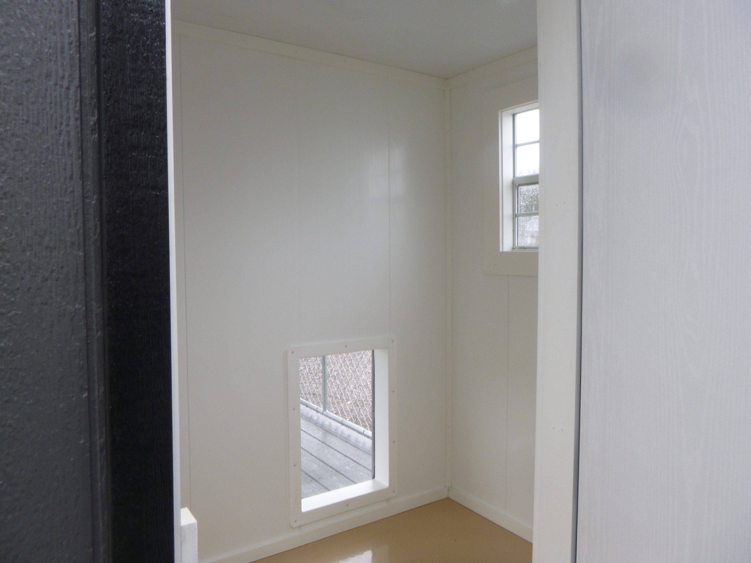 8 x 12 Kennel - Image 5
